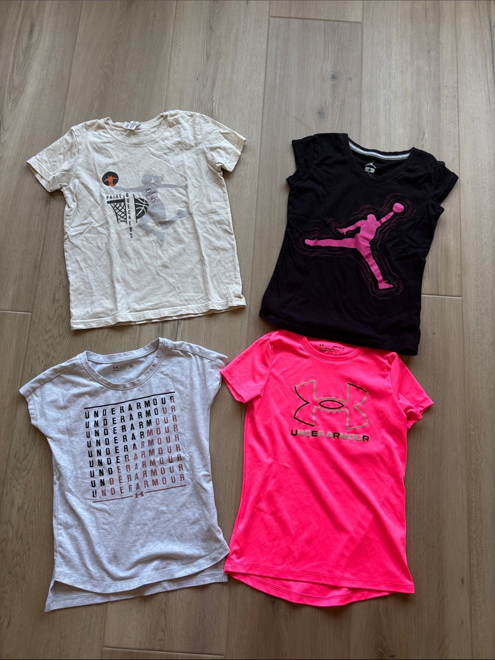 🛼lot of 4 girls size 6/7 shirts🛼